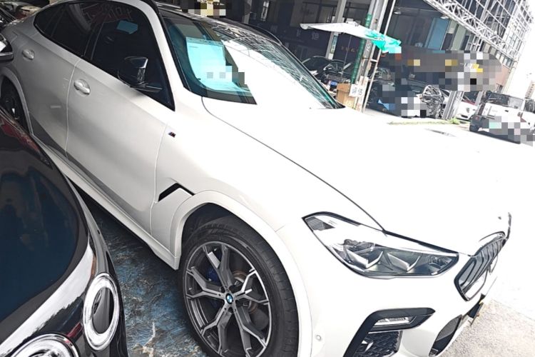 Used BMW X6 2020 xDrive30i M Sport Package Front Right 45 Deg