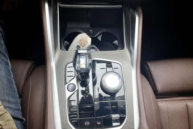 Used BMW X6 2020 xDrive40i Luxury Model with M Sport Package Interior 4