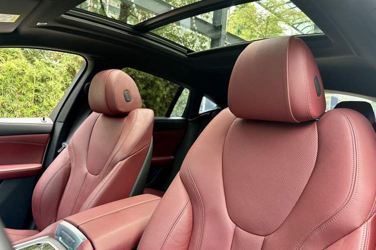 Used BMW X6 2020 xDrive30i M Sport Package Interior 5