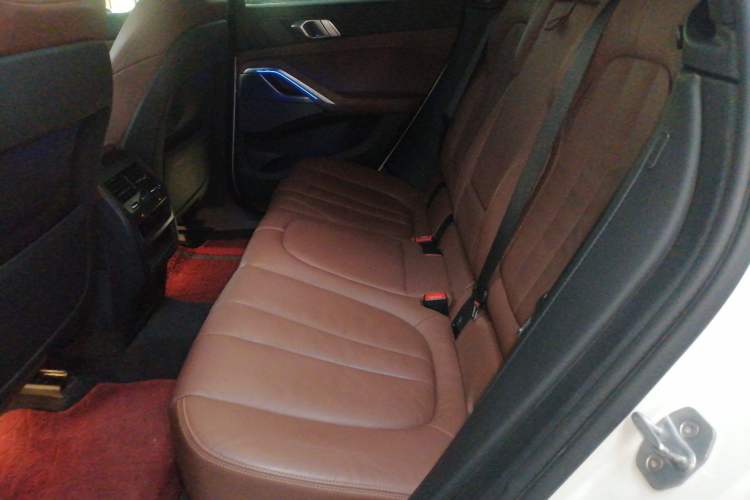 Used BMW X6 2020 xDrive40i M Sport Package Left Rear Seat