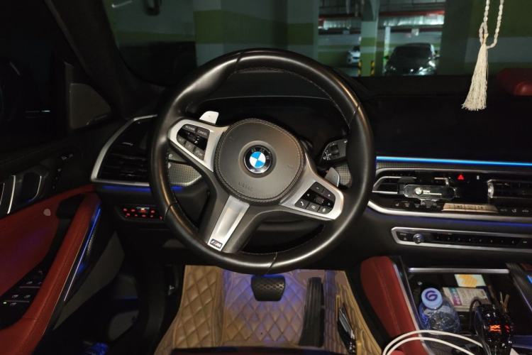 Used BMW X6 2020 xDrive40i M Sport Package Steering Wheel