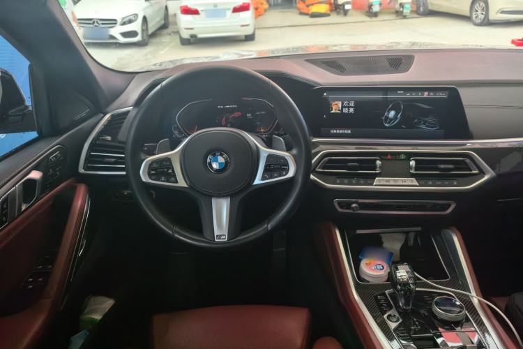 Used BMW X6 2020 xDrive40i Luxury Model with M Sport Package Steering Wheel