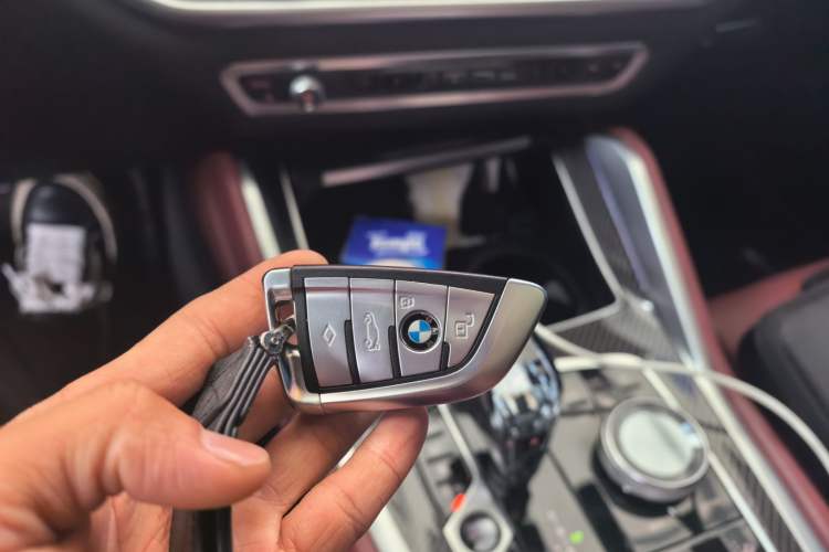 Used BMW X6 2020 xDrive40i Luxury Model with M Sport Package Vehicle Key