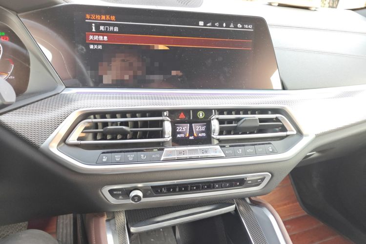 Used BMW X6 2021 xDrive40i Luxury Model with M Sport Package Audio And AC Panel