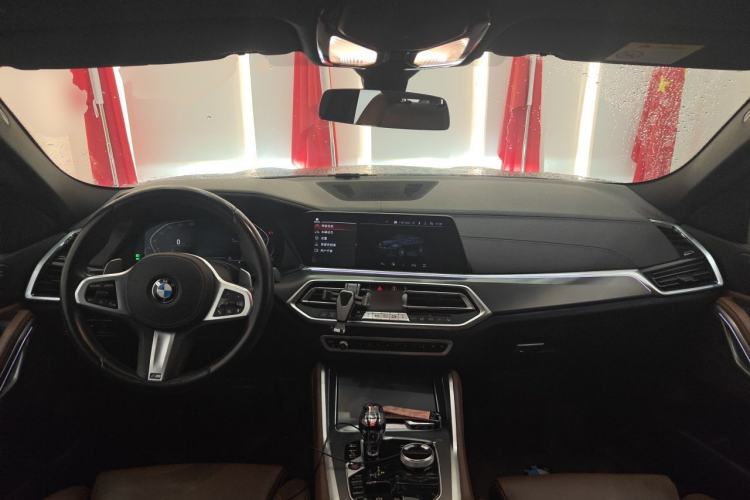 Used BMW X6 2021 xDrive30i M Sport Package Center Console