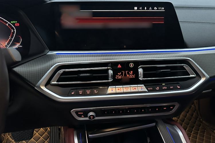 Used BMW X6 2021 xDrive40i M Sport Package Center Console