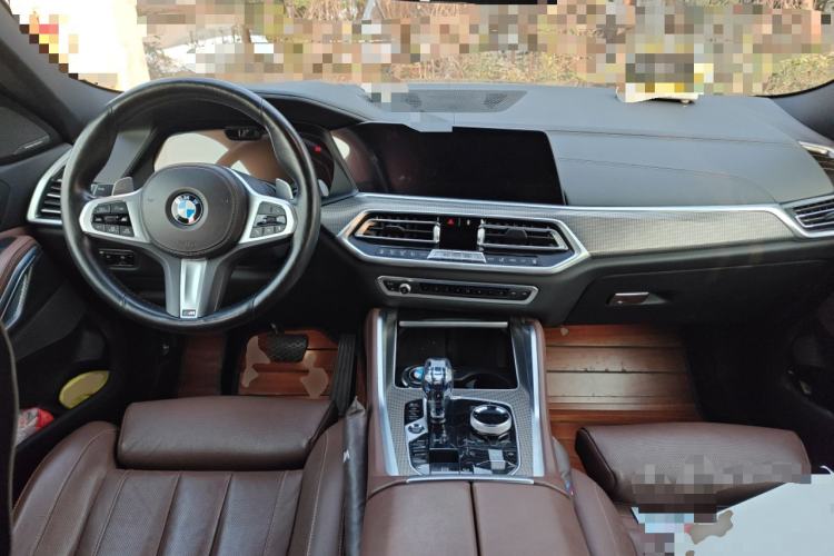 Used BMW X6 2021 xDrive40i Luxury Model with M Sport Package Center Console
