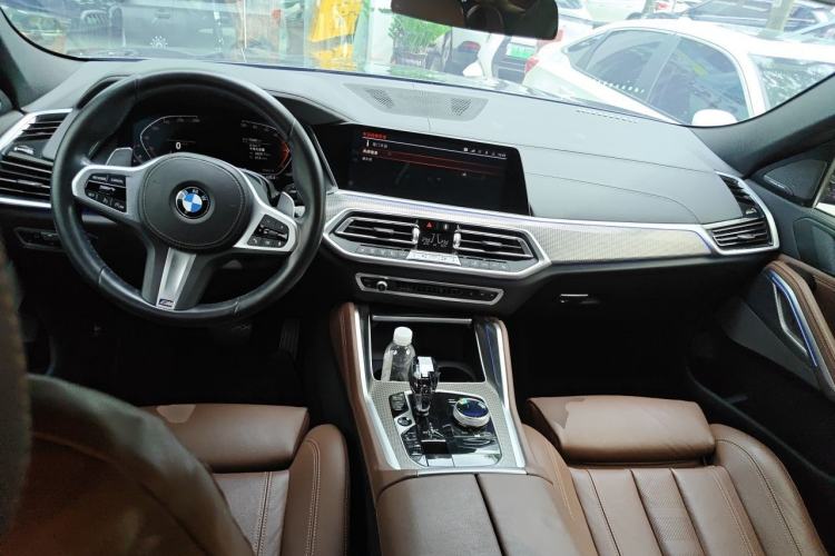 Used BMW X6 2021 xDrive40i M Sport Package Center Console