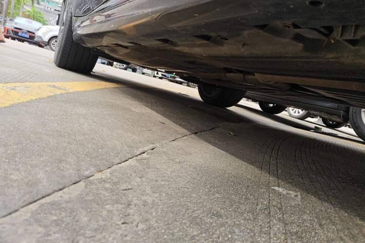Used BMW X6 2021 xDrive40i M Sport Package Chassis Front Right