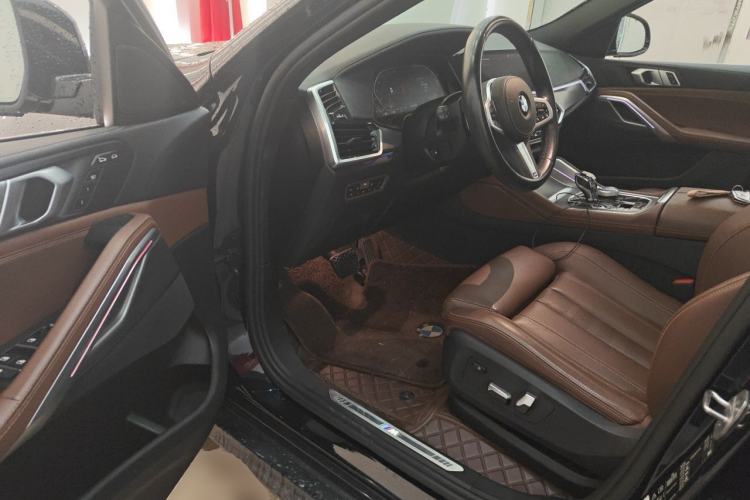 Used BMW X6 2021 xDrive30i M Sport Package Driver Seat