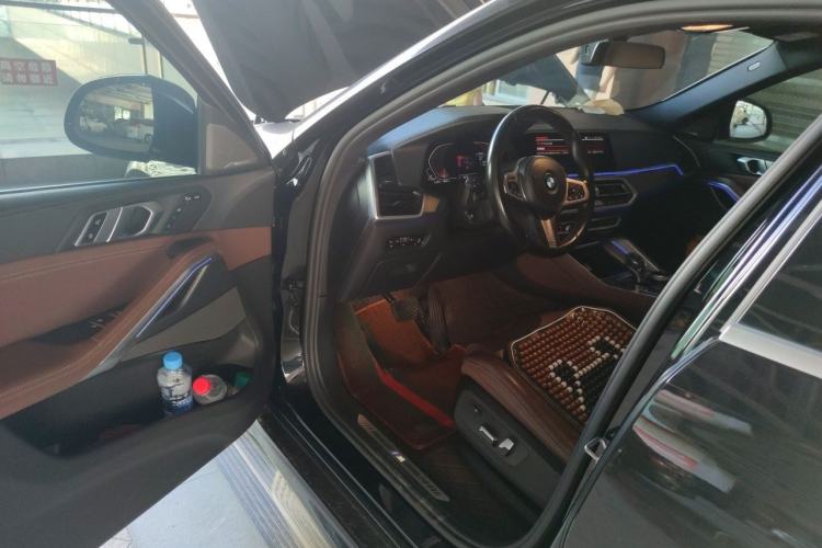 Used BMW X6 2021 xDrive40i M Sport Package Driver Seat