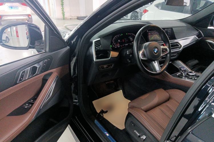 Used BMW X6 2021 xDrive30i M Sport Package Driver Seat