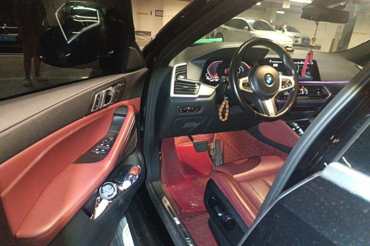 Used BMW X6 2021 xDrive30i M Sport Package Driver Seat