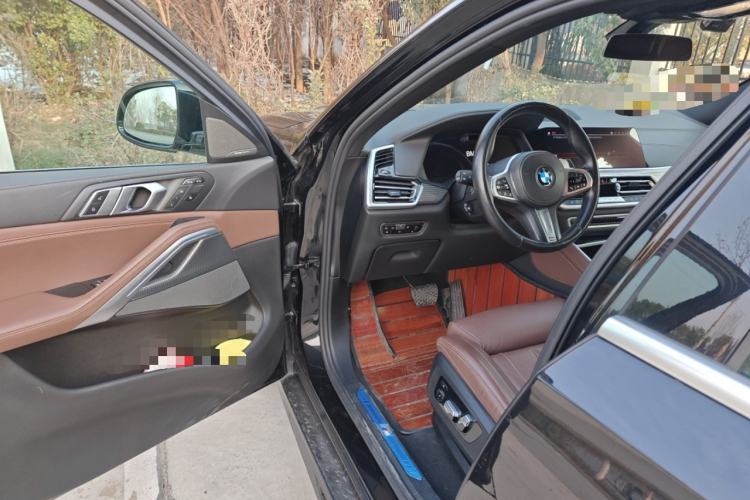 Used BMW X6 2021 xDrive40i Luxury Model with M Sport Package Driver Seat