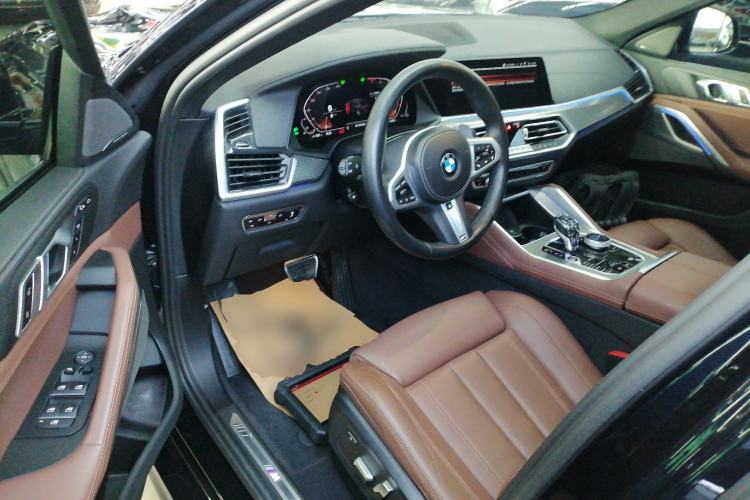 Used BMW X6 2021 xDrive40i M Sport Package Driver Seat