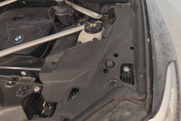 Used BMW X6 2021 xDrive30i M Sport Package Engine Bay Left