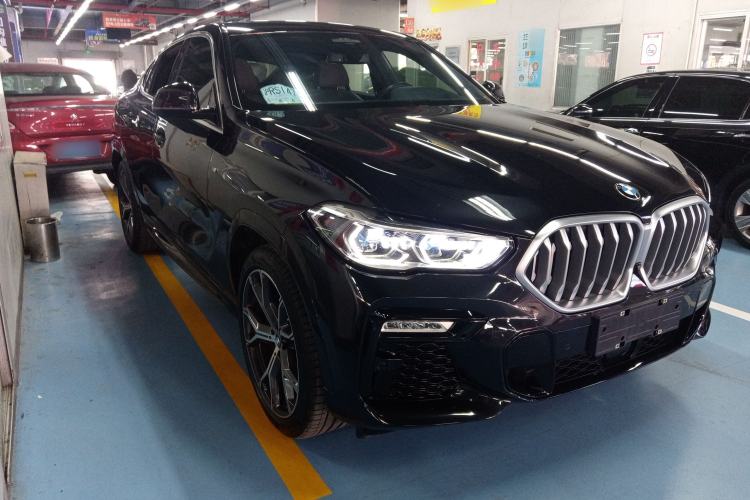 Used BMW X6 2021 xDrive40i Luxury Model with M Sport Package Exterior 1
