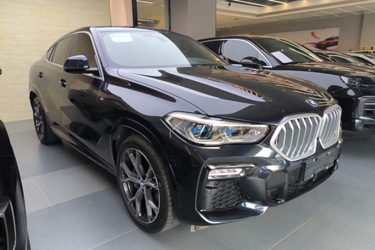 Used BMW X6 2021 xDrive40i Luxury Model with M Sport Package Exterior 1
