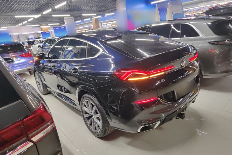 Used BMW X6 2021 xDrive40i M Sport Package Exterior 3