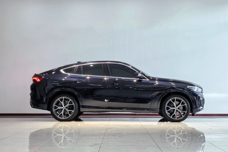 Used BMW X6 2021 Restyled xDrive40i Luxury Version M Sport Package Exterior 3