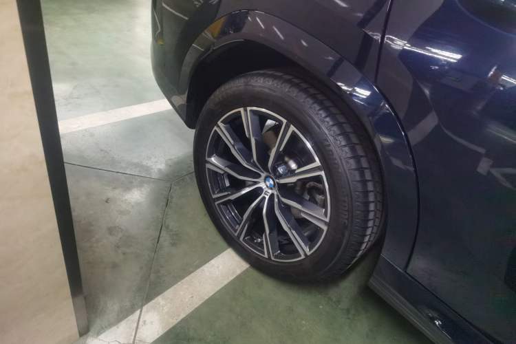 Used BMW X6 2021 xDrive40i M Sport Package Exterior 5