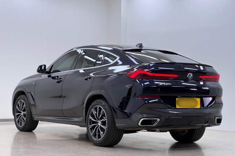 Used BMW X6 2021 xDrive30i M Sport Package Exterior 5