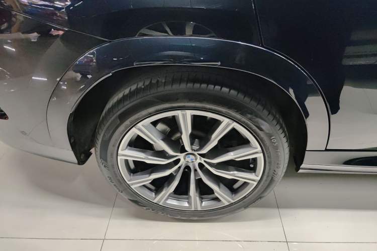 Used BMW X6 2021 xDrive40i M Sport Package Exterior 8