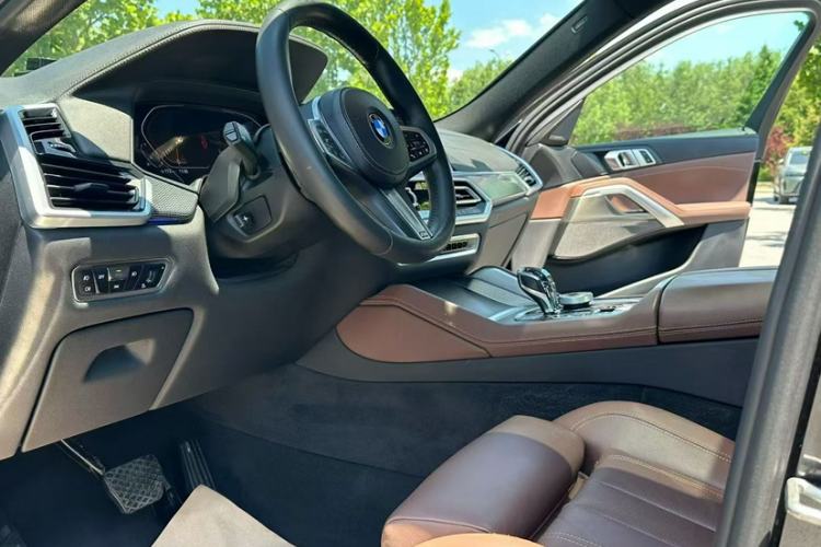 Used BMW X6 2021 xDrive40i M Sport Package Exterior 9