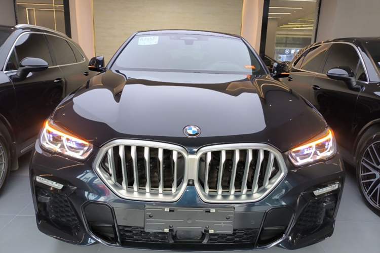 Used BMW X6 2021 xDrive40i Luxury Model with M Sport Package Front