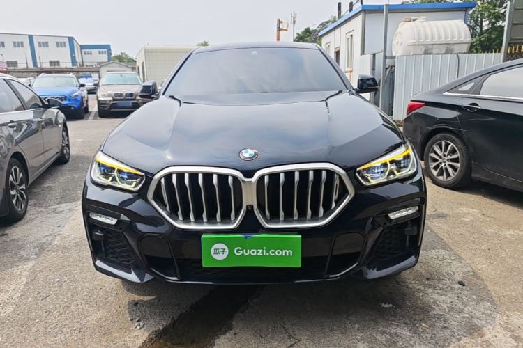 Used BMW X6 2021 xDrive40i M Sport Package Front