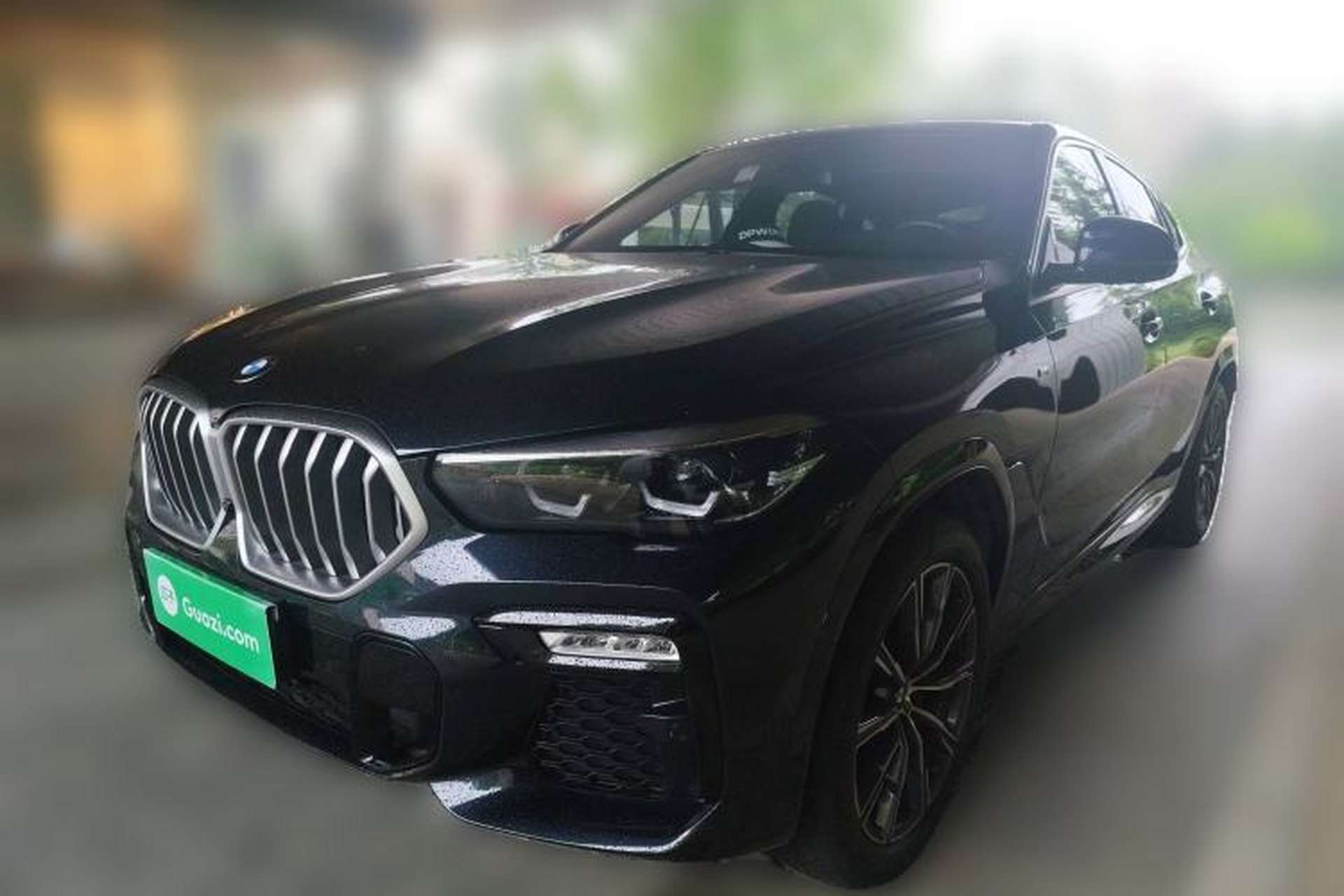 Used BMW X6 2021 xDrive30i M Sport Package Front Left 45 Deg