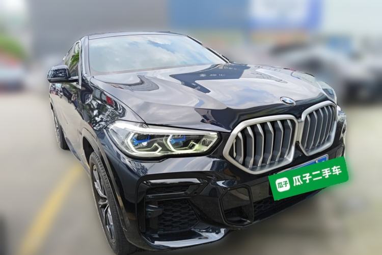 Used BMW X6 2021 xDrive40i M Sport Package Front Right 45 Deg