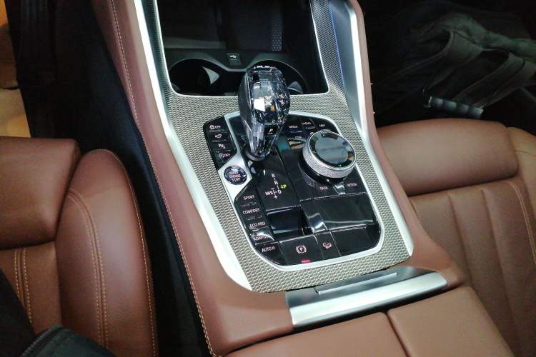 Used BMW X6 2021 xDrive40i M Sport Package Gear Lever