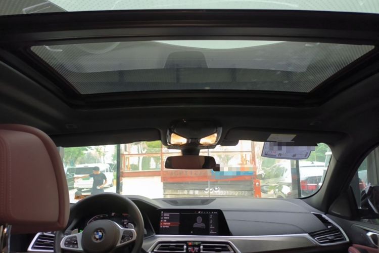 Used BMW X6 2021 xDrive40i Luxury Model with M Sport Package Headliner