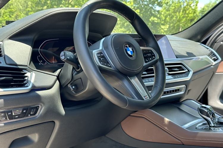 Used BMW X6 2021 xDrive40i M Sport Package Interior 1