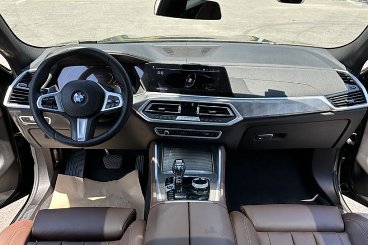 Used BMW X6 2021 xDrive40i M Sport Package Interior 2