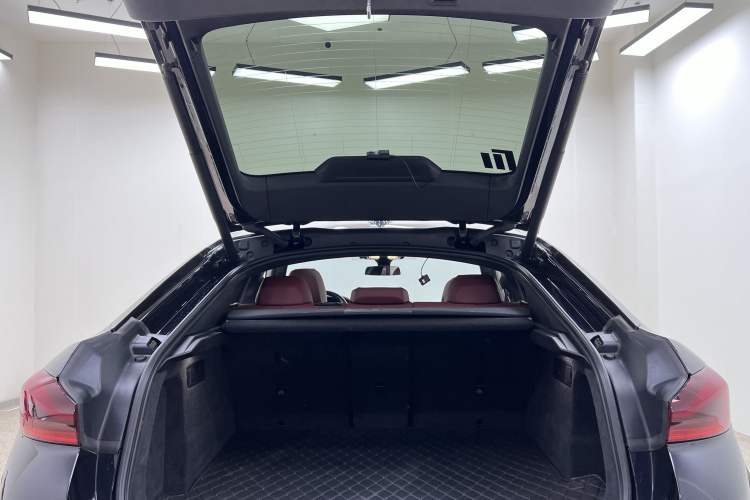 Used BMW X6 2021 xDrive30i M Sport Package Interior 7