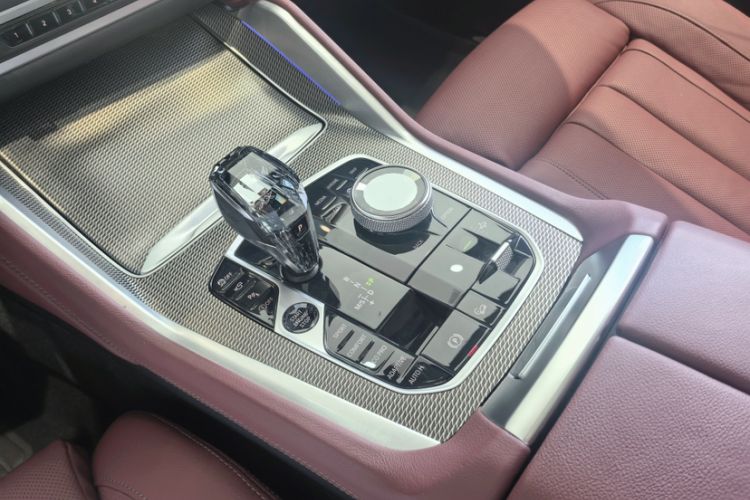Used BMW X6 2021 Restyled xDrive40i Luxury Version M Sport Package Interior 7