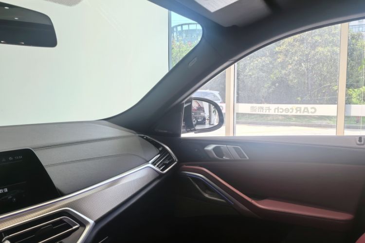 Used BMW X6 2021 Restyled xDrive40i Luxury Version M Sport Package Interior 8
