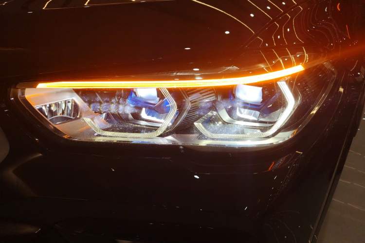 Used BMW X6 2021 xDrive40i M Sport Package Left Front Headlight