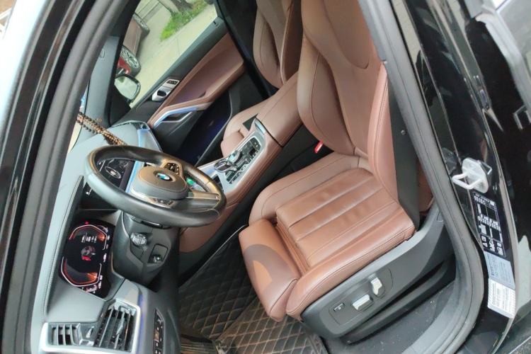 Used BMW X6 2021 xDrive30i M Sport Package Left Front Seat