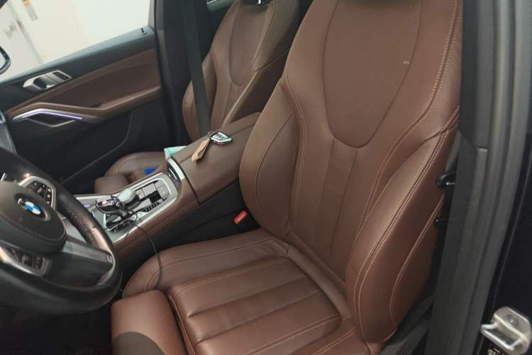 Used BMW X6 2021 xDrive30i M Sport Package Left Front Seat