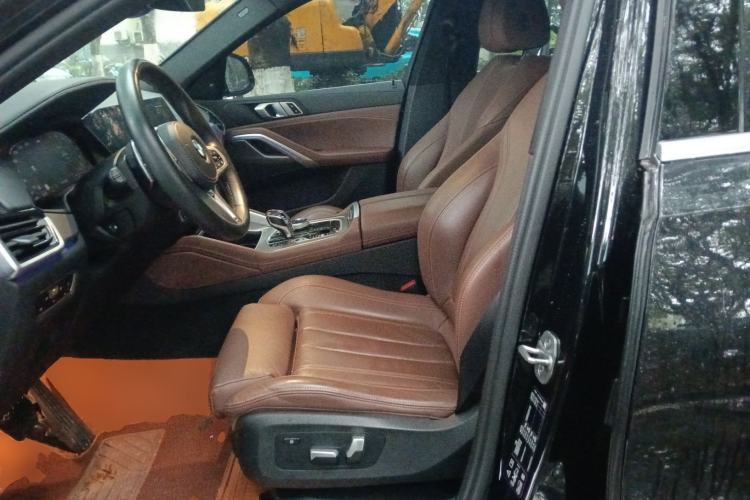 Used BMW X6 2021 xDrive30i M Sport Package Left Front Seat