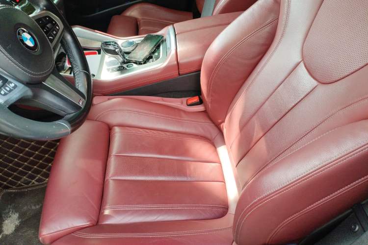 Used BMW X6 2021 xDrive40i M Sport Package Left Front Seat