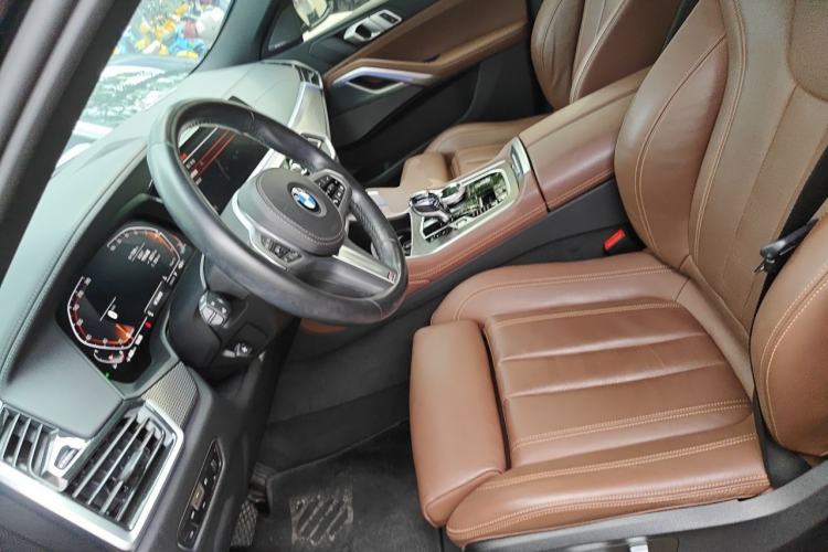 Used BMW X6 2021 xDrive40i M Sport Package Left Front Seat