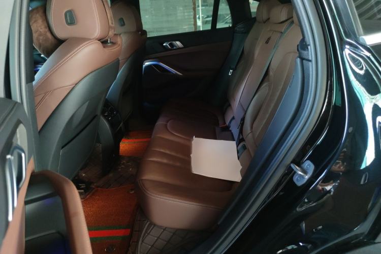 Used BMW X6 2021 xDrive40i M Sport Package Left Rear Seat