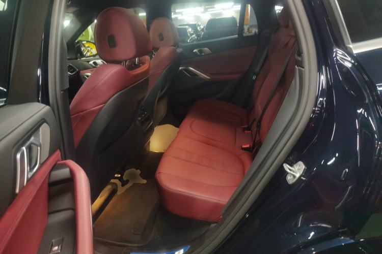 Used BMW X6 2021 xDrive40i M Sport Package Left Rear Seat