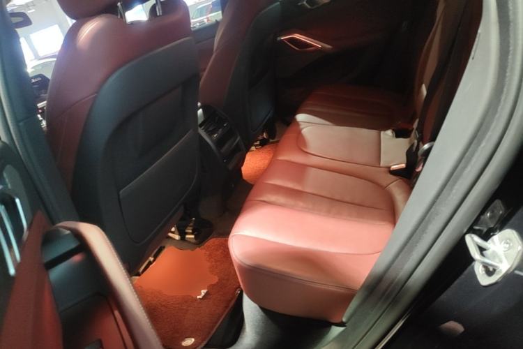 Used BMW X6 2021 xDrive40i M Sport Package Left Rear Seat