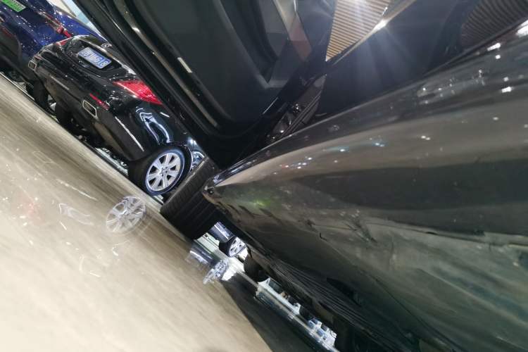 Used BMW X6 2021 xDrive40i M Sport Package Left Side Sill