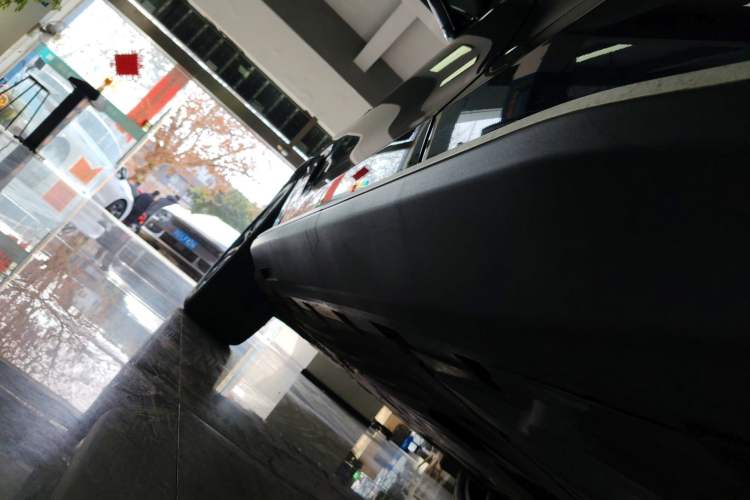 Used BMW X6 2021 xDrive30i M Sport Package Left Side Sill